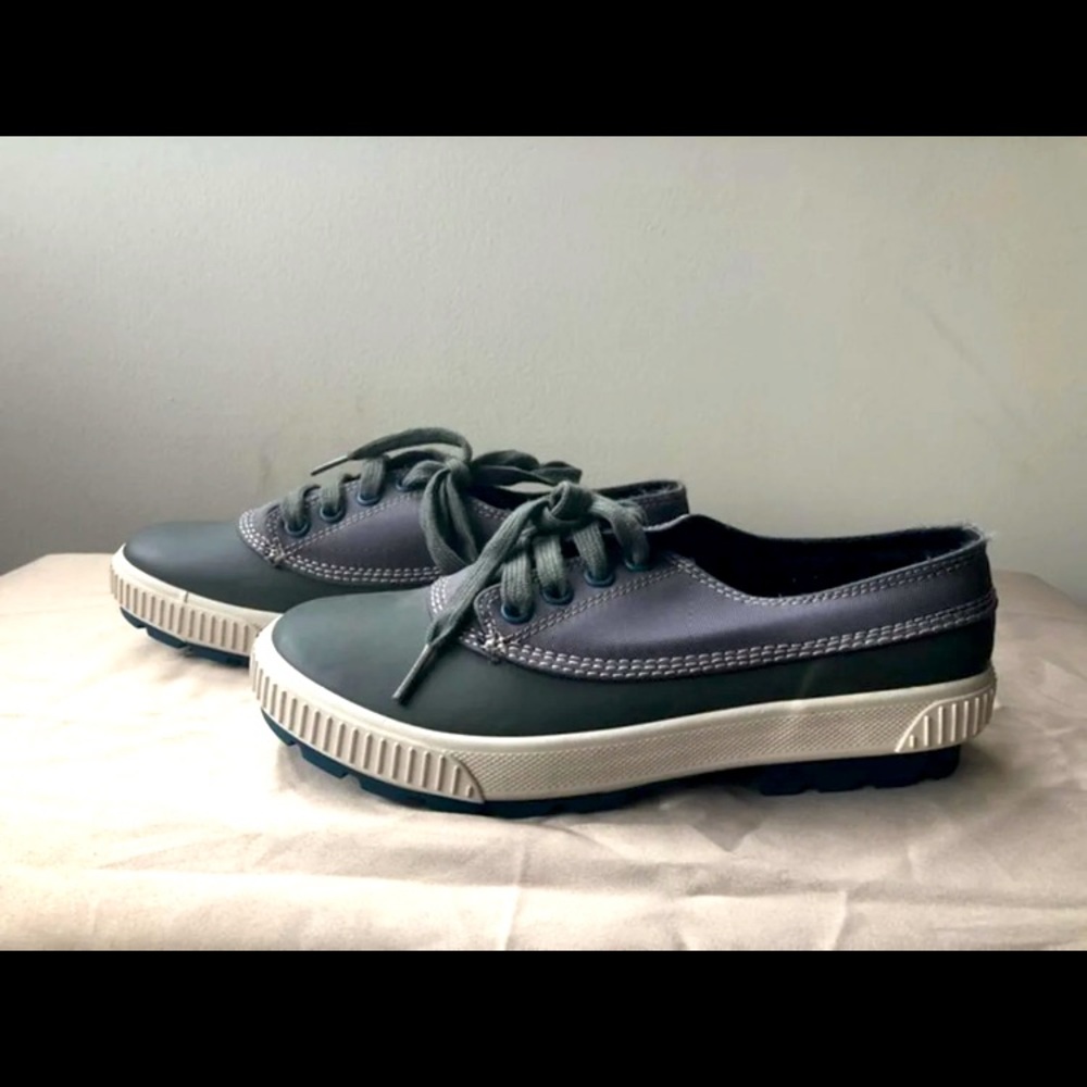 Cougar Brand lace up shoes